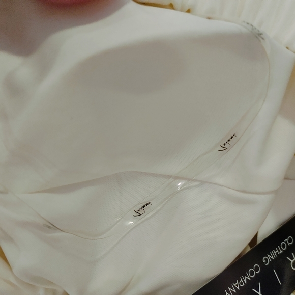 TRIXXI PLUNGE SIDE KNOT SLEEVELESS MINI DRESS, IVORY 1 - Picture 14 of 16